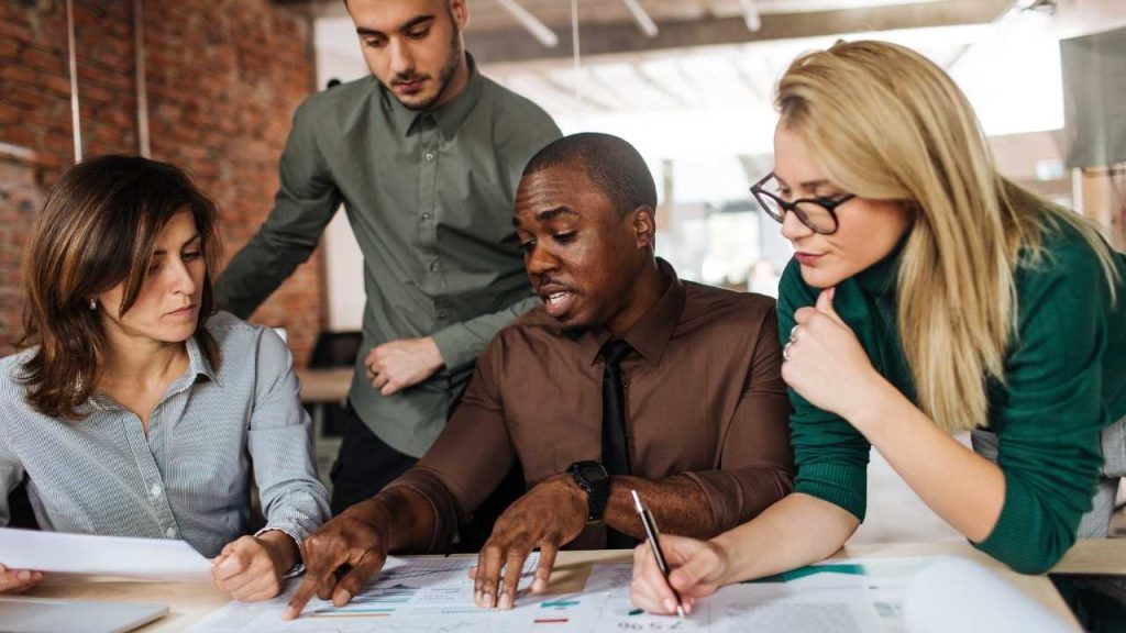 TAKING AN ACTIVE ROLE IN A MEETING 